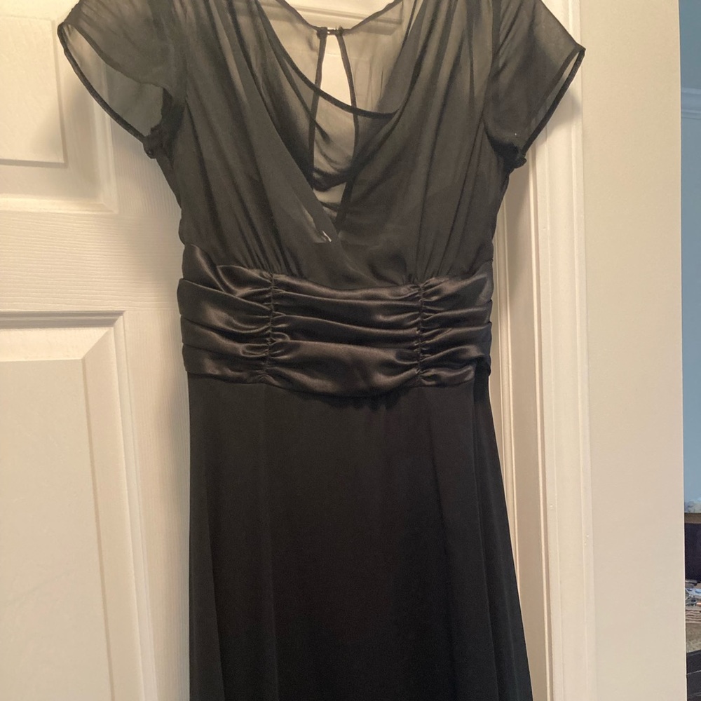 Black cocktail dress -size 10